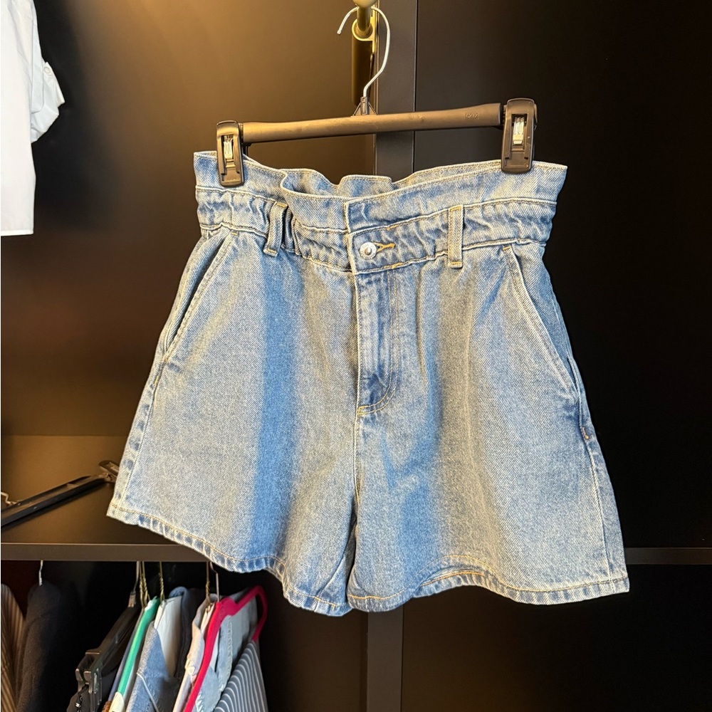 Zara Light Blue High-Waisted Women Shorts
